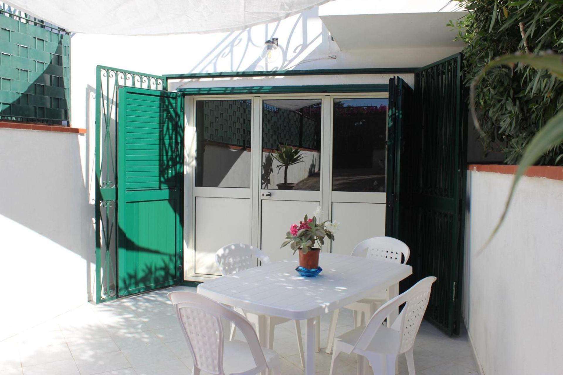 Iccara Casa Vacanze Carini Exterior photo